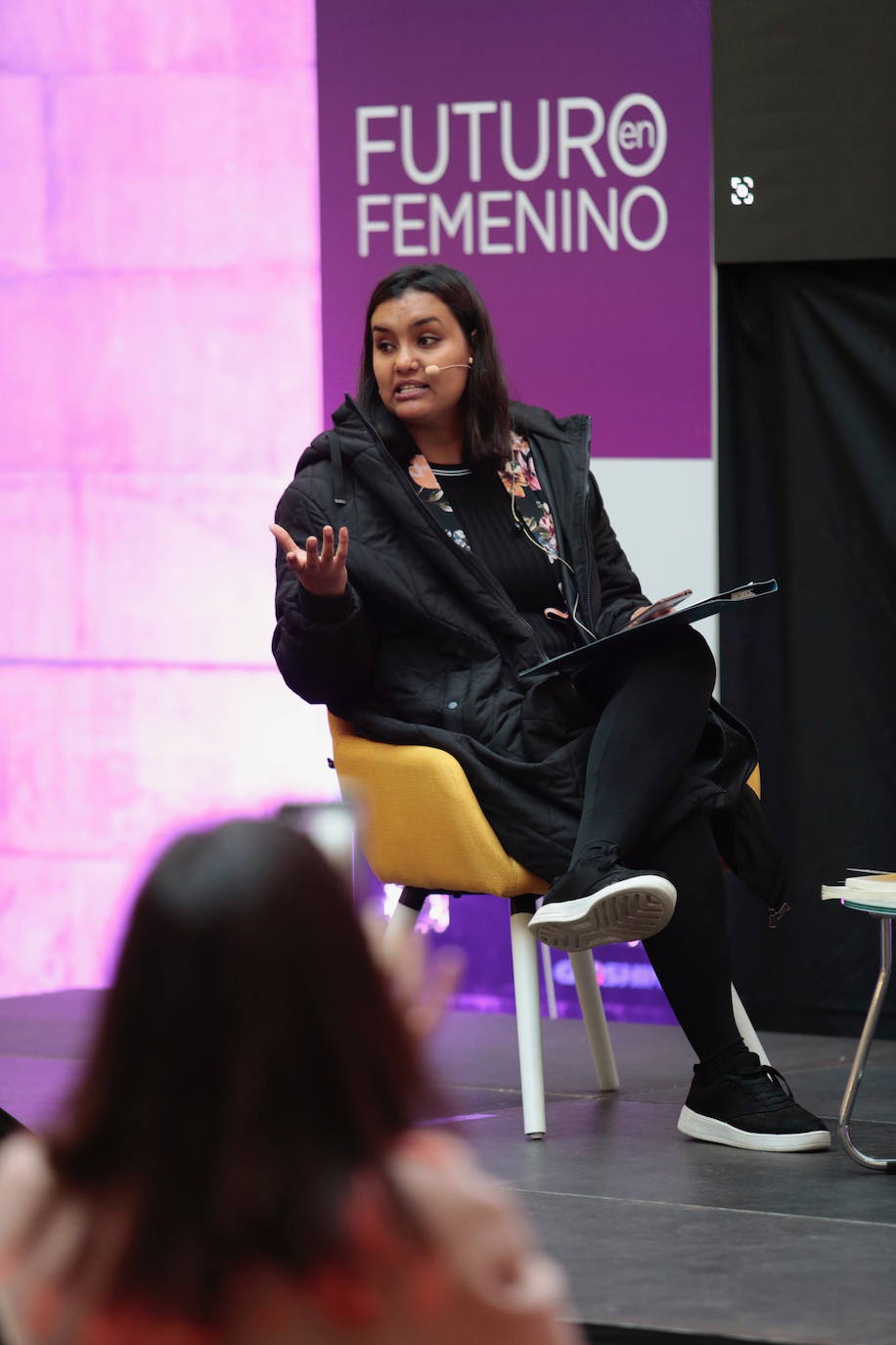 La directora general de Igualdad del Principado, Nuria Varela, ha sido la encargada de abrir la jornada Futuro en Femenino organizada en Gijón por EL COMERCIO.