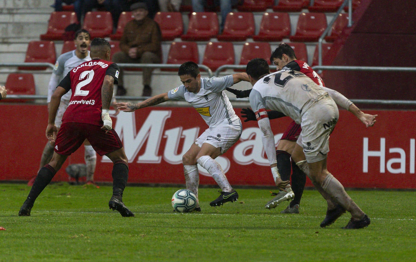 Fotos: Las imágenes del partido entre el Mirandés 0 - 0 Sporting