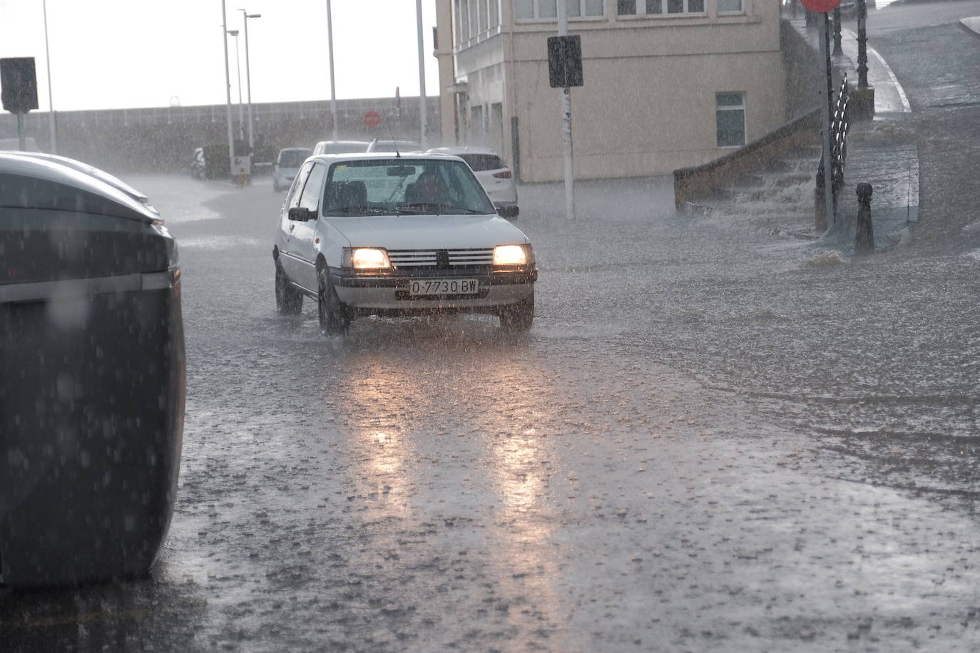 Fotos: Las intensas lluvias causan inundaciones en Gijón y Luanco