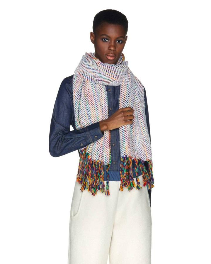Bufanda con flecos y punto jacquard de espiga multicolor de Benetton, 20,76 euros.