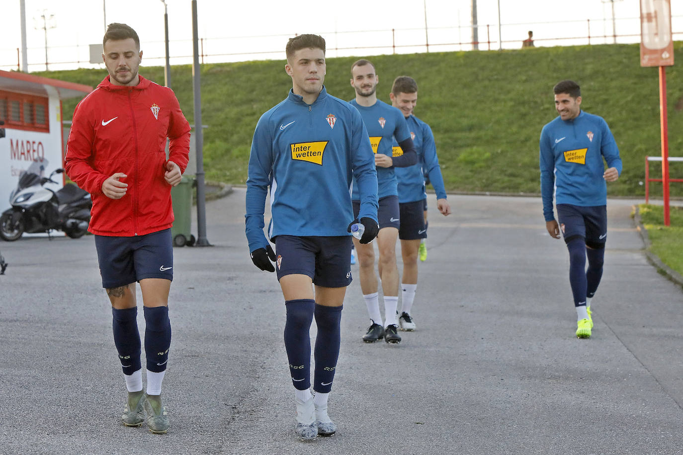 Fotos: Entrenamiento del Sporting (4-12-19)