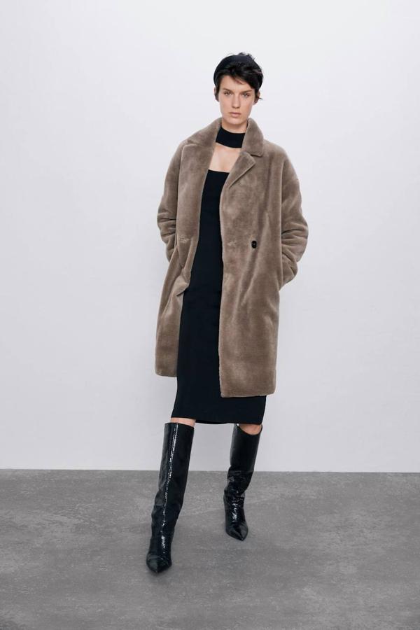 Abrigos tipo peluche, botas de caña alta, blusas de estilo victoriano, pantalones con efecto cuero, estampado de pata de gallo y vestidos de lentejuelas, serán las prendas y tendencias imprescindibles en tus estilismos de invierno. Estos looks te inspirarán para saber cómo llevarlas ¿Cuáles son tus favoritos?