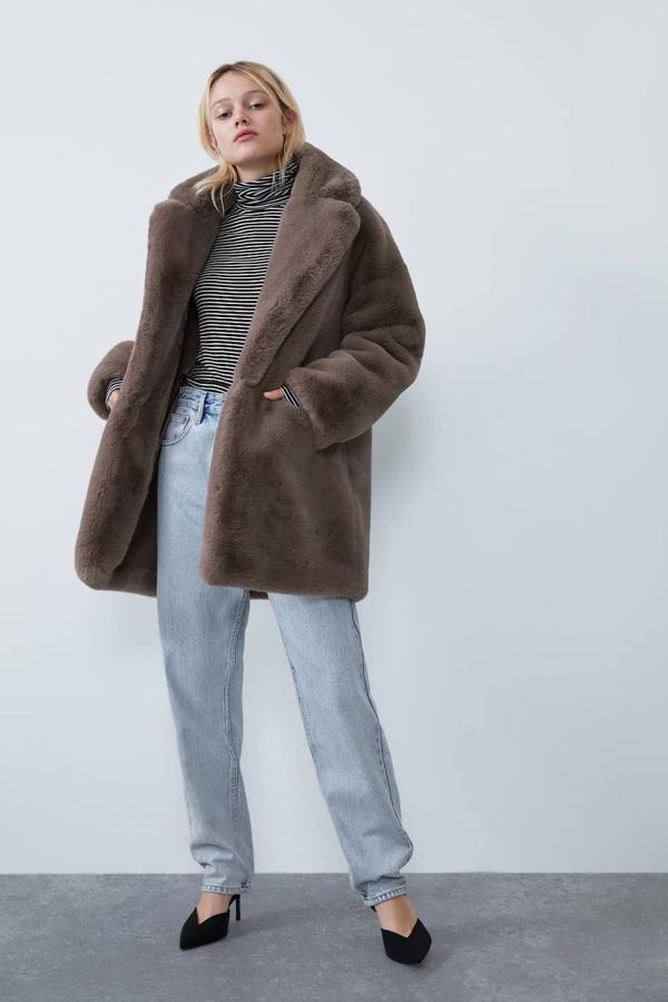 Abrigos tipo peluche, botas de caña alta, blusas de estilo victoriano, pantalones con efecto cuero, estampado de pata de gallo y vestidos de lentejuelas, serán las prendas y tendencias imprescindibles en tus estilismos de invierno. Estos looks te inspirarán para saber cómo llevarlas ¿Cuáles son tus favoritos?