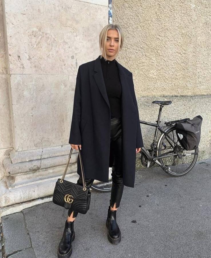 Abrigos tipo peluche, botas de caña alta, blusas de estilo victoriano, pantalones con efecto cuero, estampado de pata de gallo y vestidos de lentejuelas, serán las prendas y tendencias imprescindibles en tus estilismos de invierno. Estos looks te inspirarán para saber cómo llevarlas ¿Cuáles son tus favoritos?