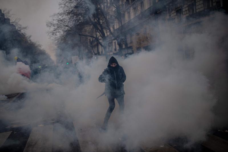 Fotos: Las calles francesas retumban contra Macron