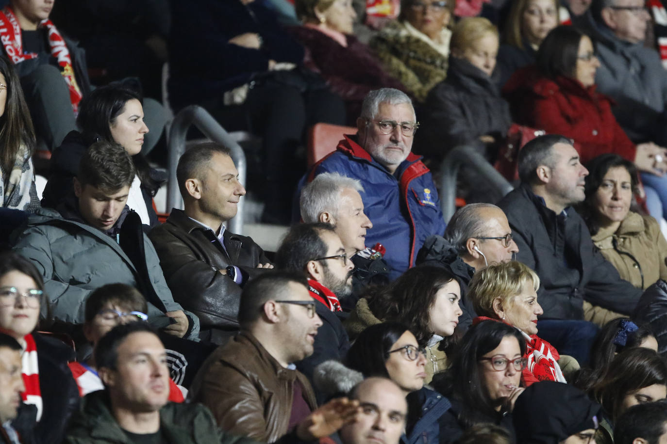 Fotos: ¿Estuviste en el Sporting - Ponferradina? ¡Búscate!