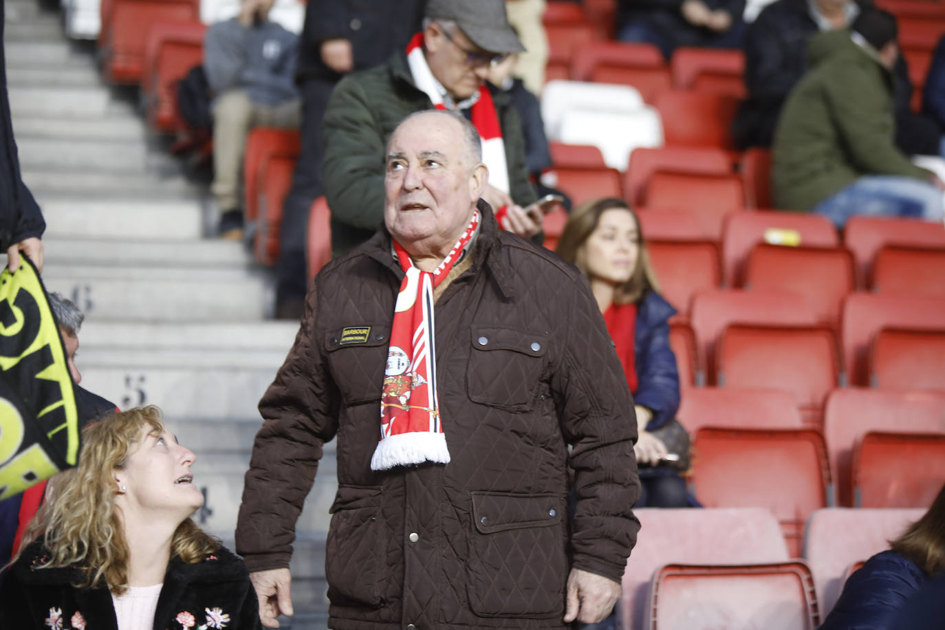 Fotos: ¿Estuviste en el Sporting - Ponferradina? ¡Búscate!