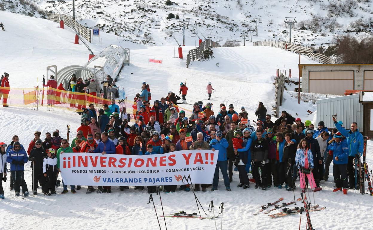 Usuarios de la estación invernal de Valgrade-Pajares exigieron inversiones para estas instalaciones. 