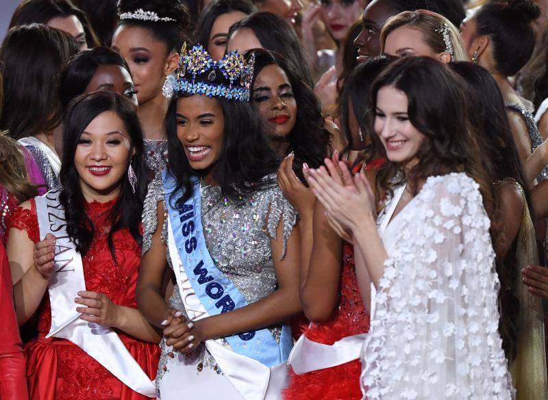 La candidata de Jamaica, Toni-Ann Singh, fue coronada hoy, sábado, como la nueva Miss Mundo 2019, en una ceremonia celebrada en la ciudad de Londres.