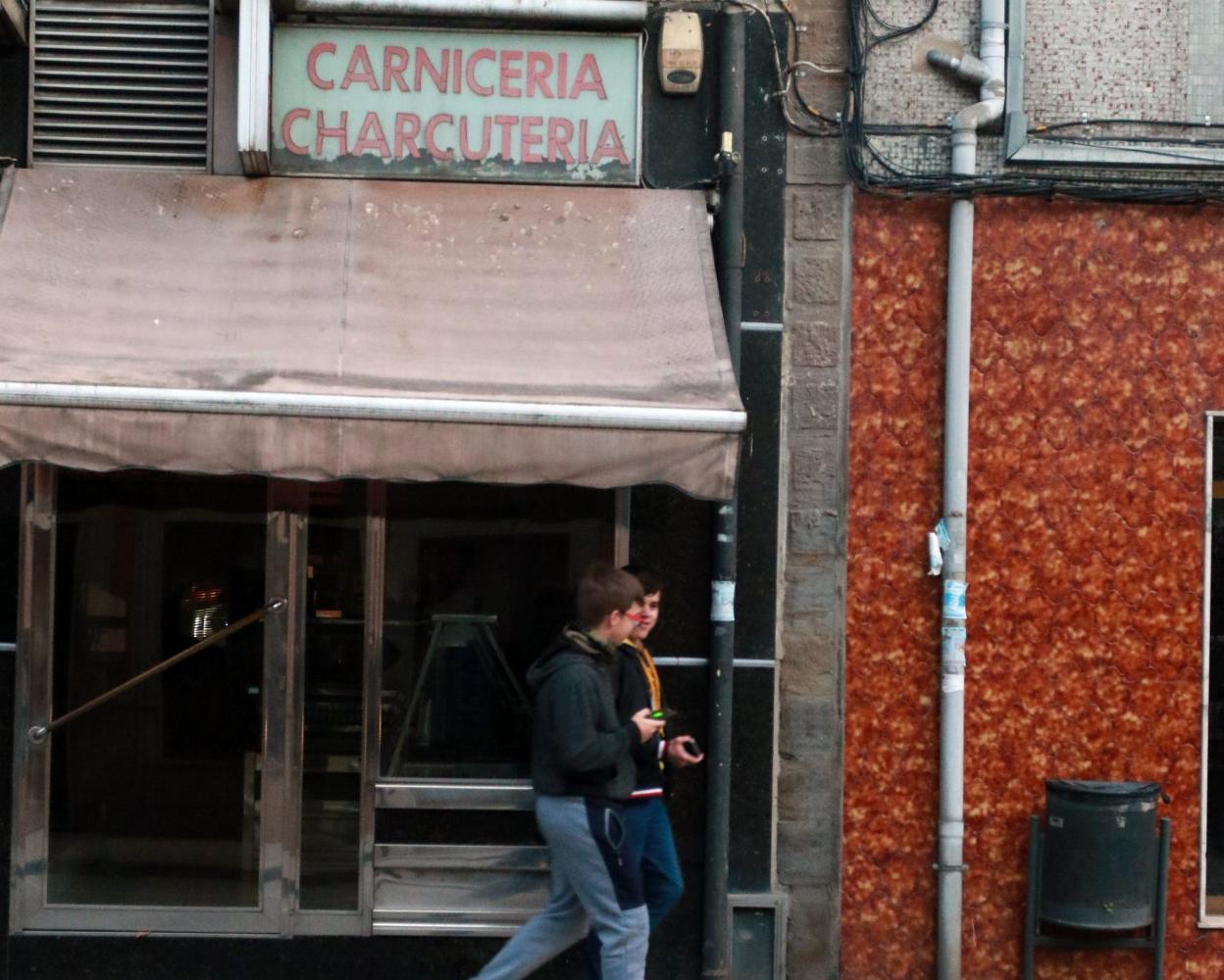 El negocio en el que se perpetró el robo. 