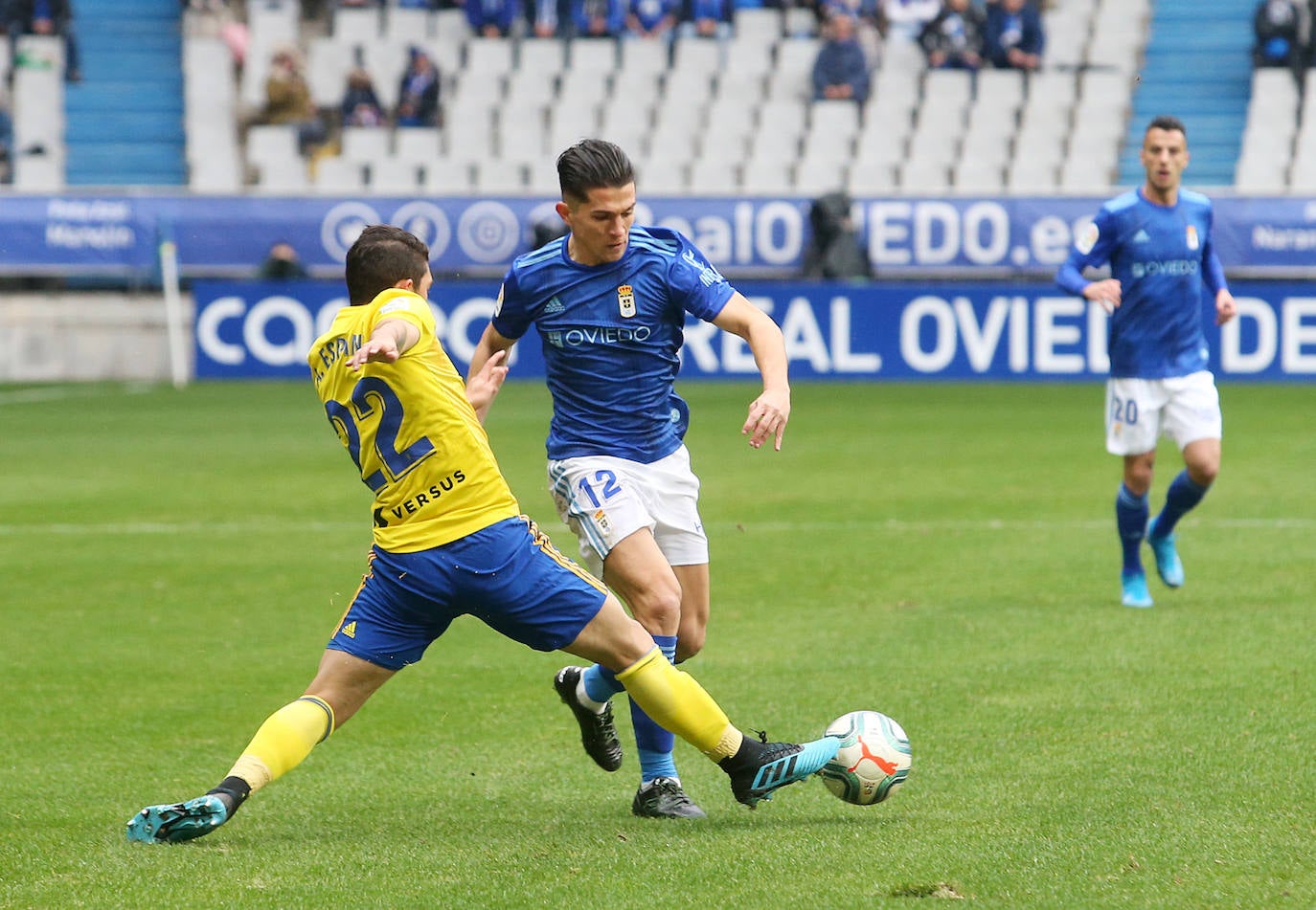 Real Oviedo 0-2 Cádiz, en imágenes