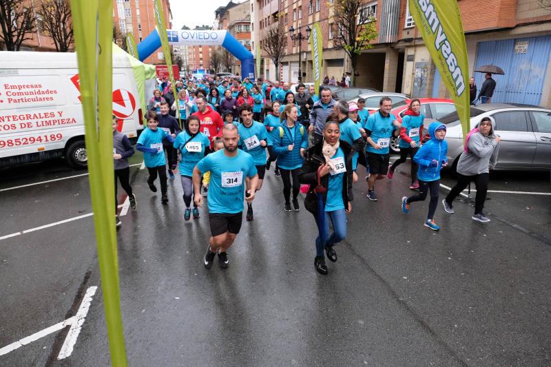 Decenas de corredores han participado en la tercera edición de la cita solidaria Teatinos Race for Life, organizada para reunir fondos destinados a la lucha contra el Linfoma, el Mieloma Múltiple y la Leucemia.