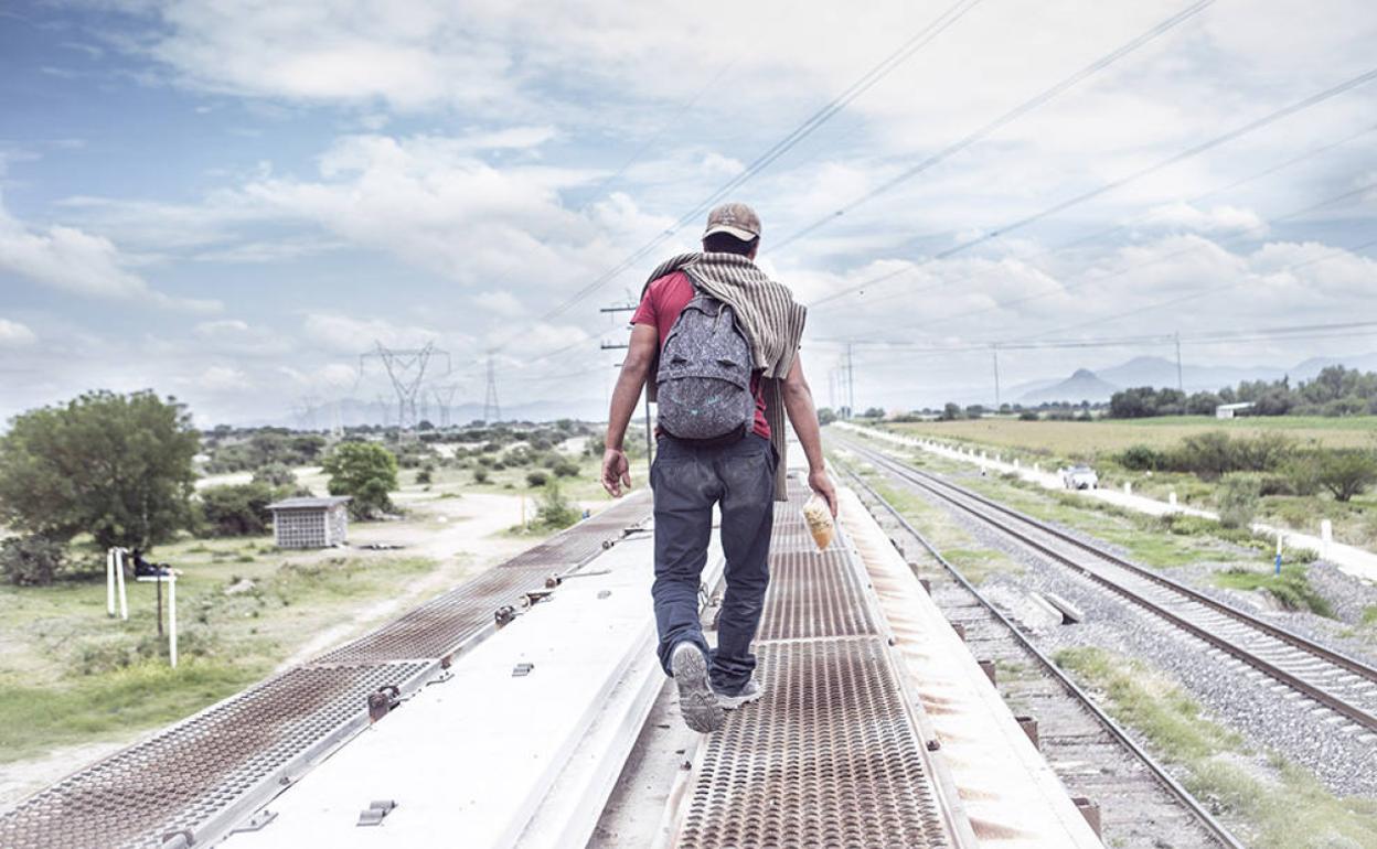 Un migrante en la frontera norte de México