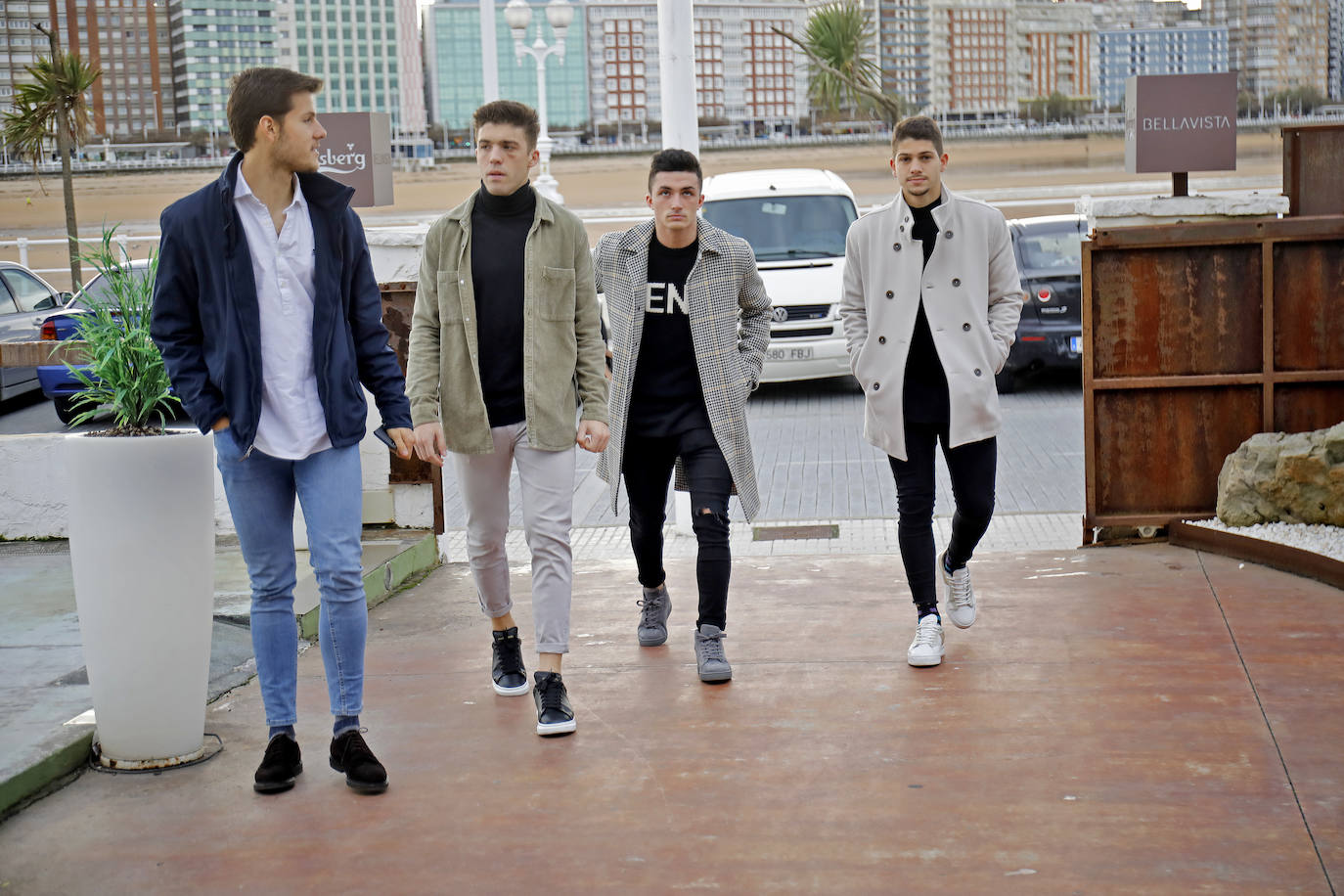 Los jugadores y las jugadoras del Sporting han compartido con la directiva la tradicional comida de Navidad en un hotel de Gijón.