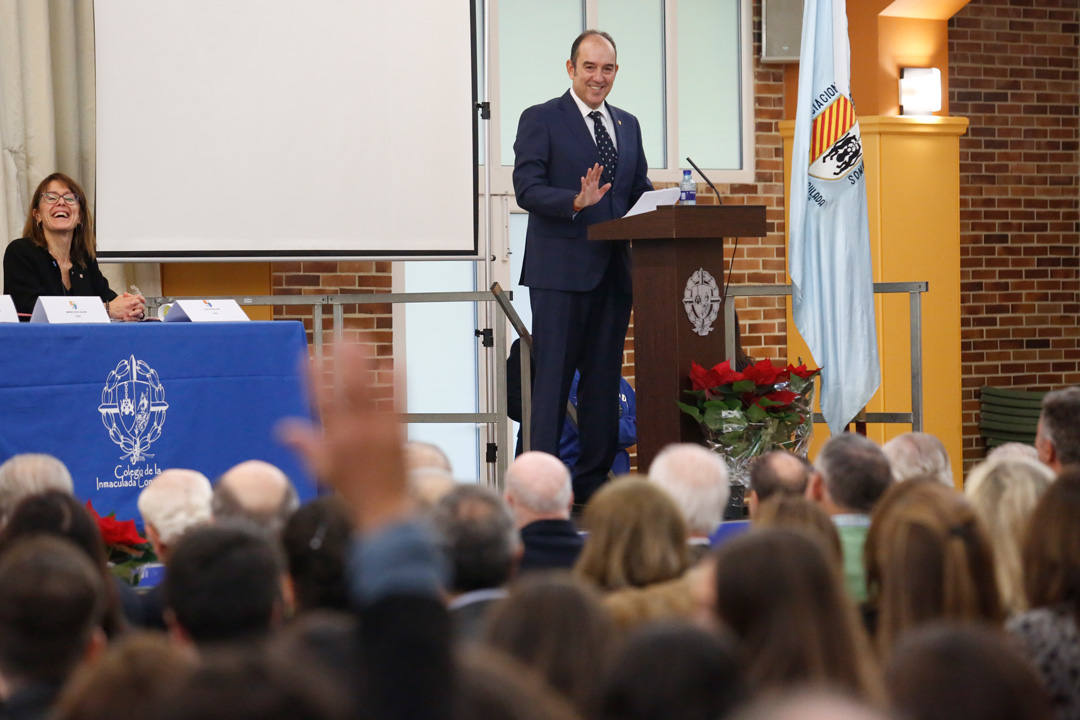 La Asociación de Alumnos del Inmaculada celebró este sábado el tradicional día del antiguo alumno, que reunió a 230 personas.