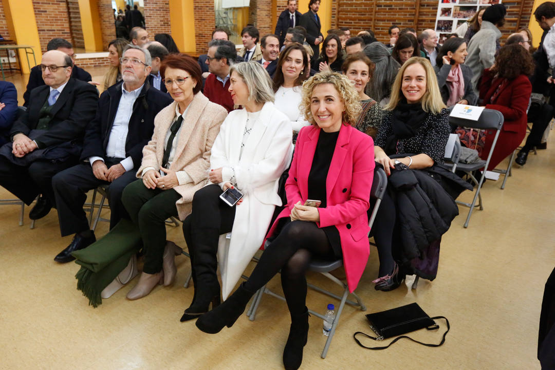 La Asociación de Alumnos del Inmaculada celebró este sábado el tradicional día del antiguo alumno, que reunió a 230 personas.