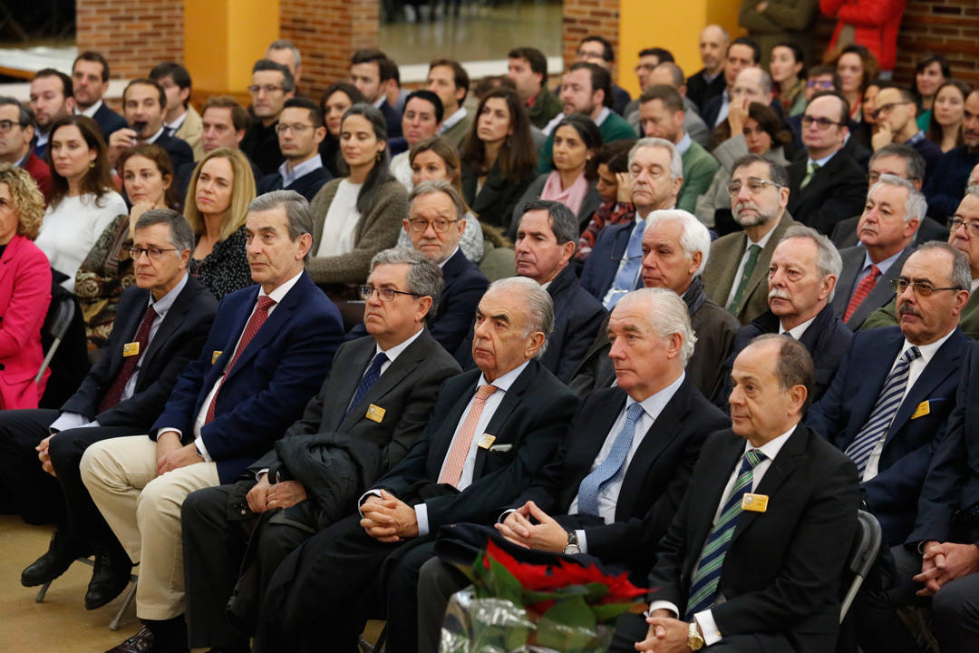 La Asociación de Alumnos del Inmaculada celebró este sábado el tradicional día del antiguo alumno, que reunió a 230 personas.