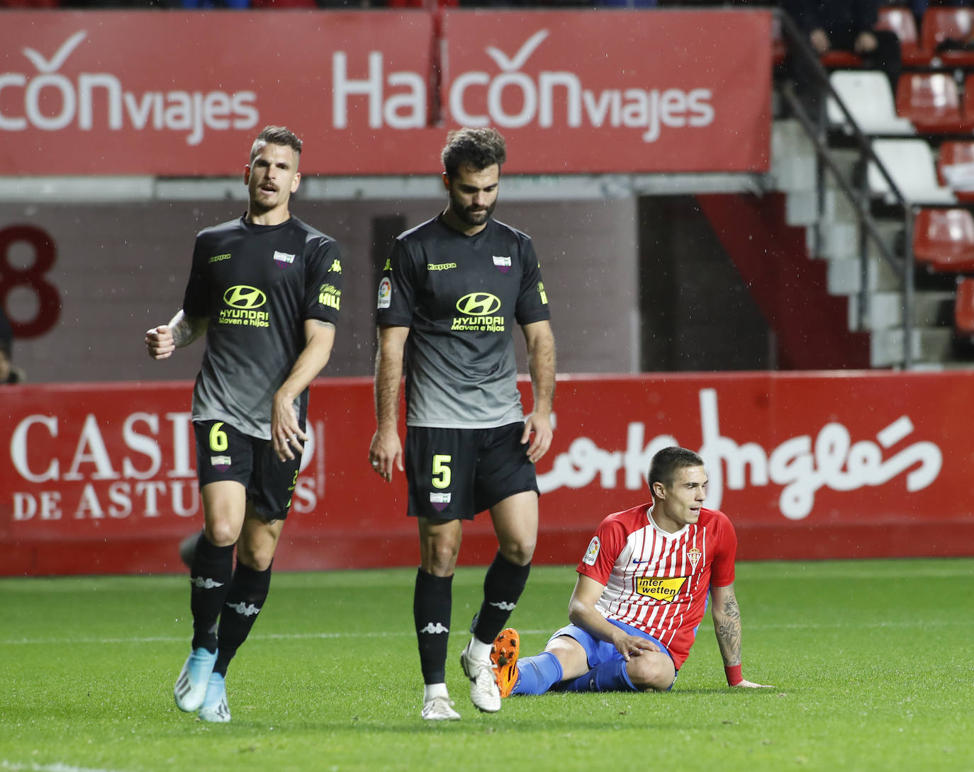 La derrota (0-1) enfureció a la afición local y aceleró la destitución de José Alberto como técnico rojiblanco. 