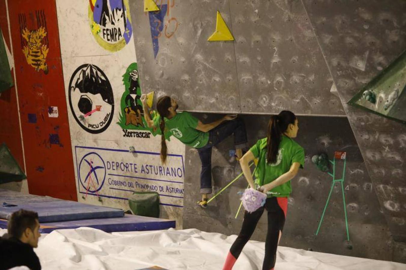 Fotos: ¿Estuviste en la final de la Copa de Asturias de escalada? ¡Búscate!