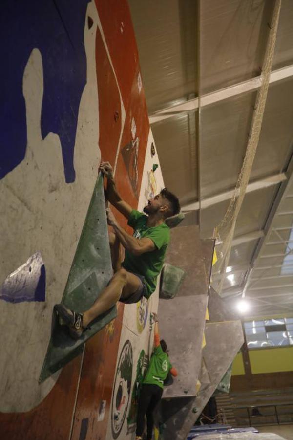 Fotos: ¿Estuviste en la final de la Copa de Asturias de escalada? ¡Búscate!