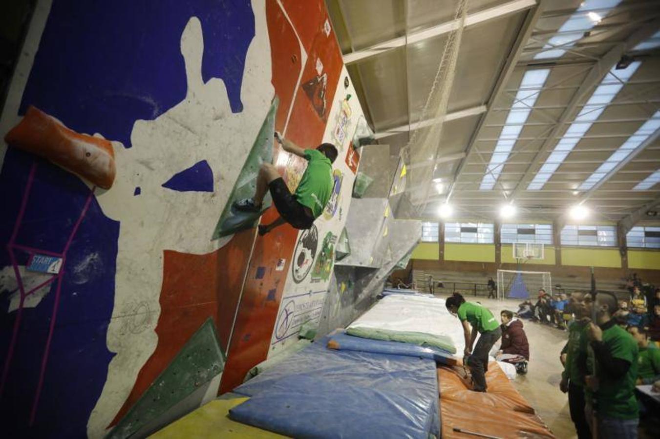 Fotos: ¿Estuviste en la final de la Copa de Asturias de escalada? ¡Búscate!