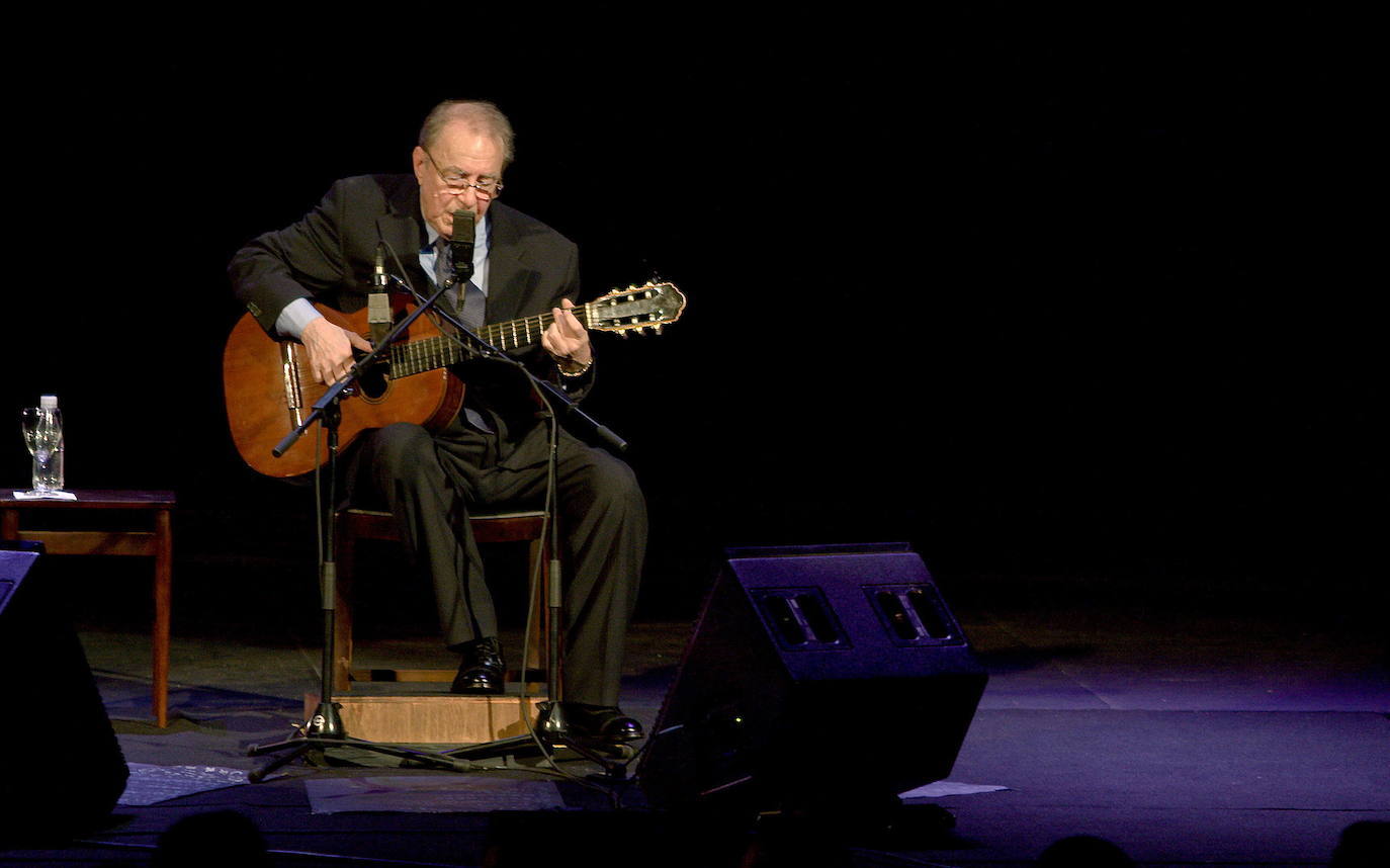 El músico y cantante brasileño Joao Gilberto murió a los 88 años el 6 de julio.