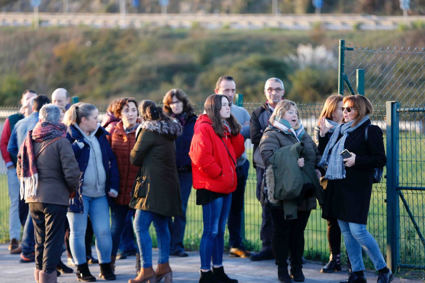 Vecinos del barrio gijonés salen a la calle para que no se retrase más la construcción de un centro sanitario que piden desde hace ocho años