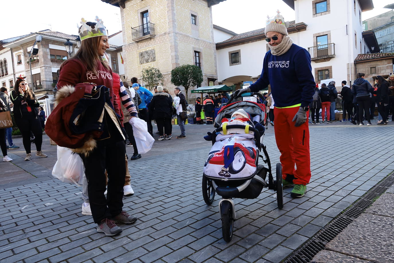 La cita solidaria se ha convertido en la más multitudinaria en la zona durante estas fechas de Navidad. 