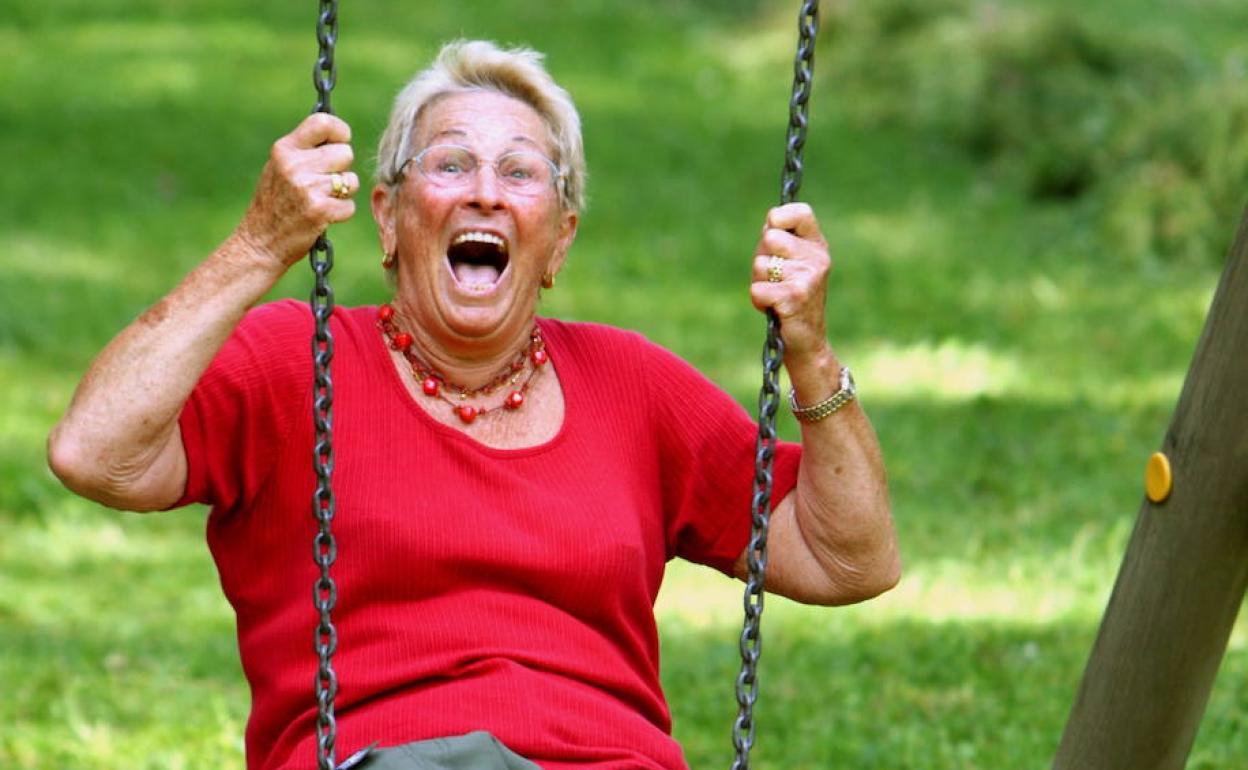 Un equipo de científicos de Stanford establecen la edad a la que el cuerpo empieza a envejecer. 