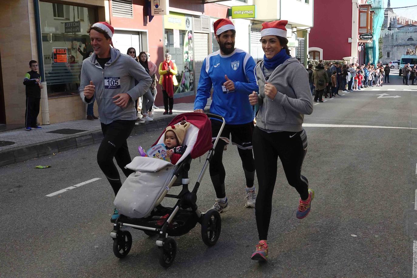 La localidad del Oriente asturiano ha celebrado este domingo la San Silvestre en sus diferentes categorías. 