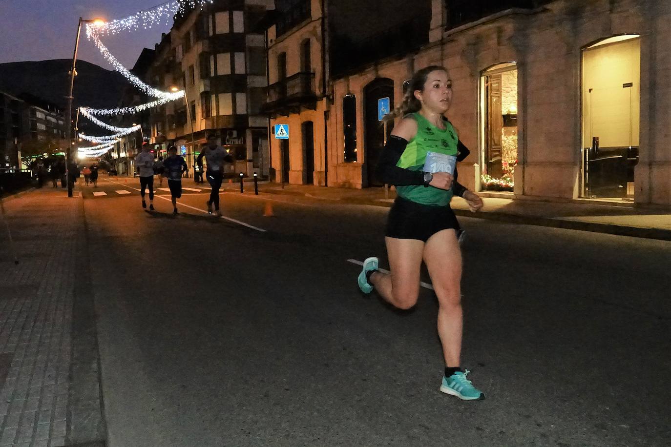 Tras él cruzaron la meta Pablo Alonso Villa y José Miguel Redondo Corrales. En categoría femenina, los tres primeros puestos fueron para Beatriz Valiente Vena, Patricia Álvarez Pérez y Laura Menéndez Rodríguez- Noriega.