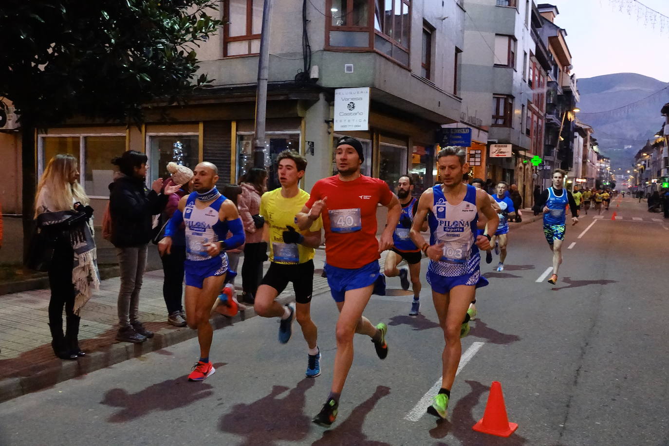 Tras él cruzaron la meta Pablo Alonso Villa y José Miguel Redondo Corrales. En categoría femenina, los tres primeros puestos fueron para Beatriz Valiente Vena, Patricia Álvarez Pérez y Laura Menéndez Rodríguez- Noriega.