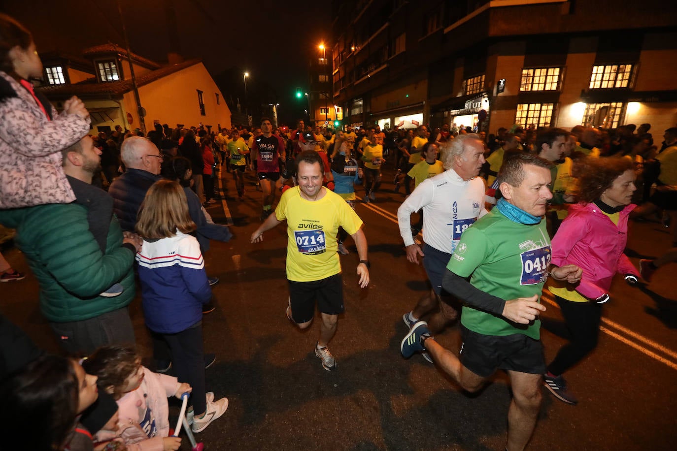 Manu Guerreiro y Herrero se han impuesto en la San Silvestre de Avilés, que este año ha reunido a cerca de 2.800 corredores.