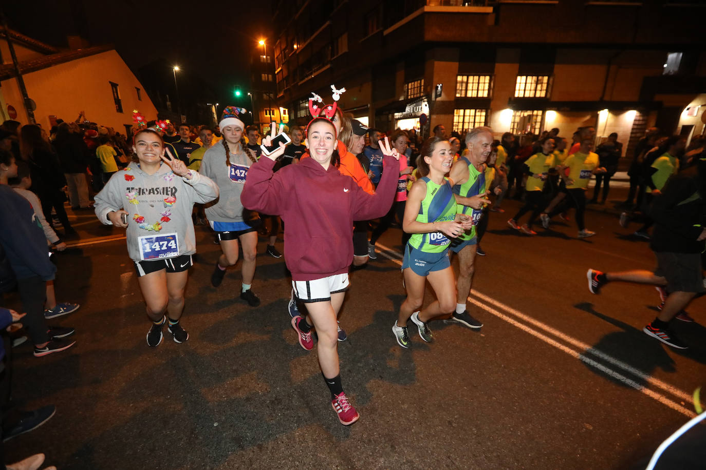 Manu Guerreiro y Herrero se han impuesto en la San Silvestre de Avilés, que este año ha reunido a cerca de 2.800 corredores.