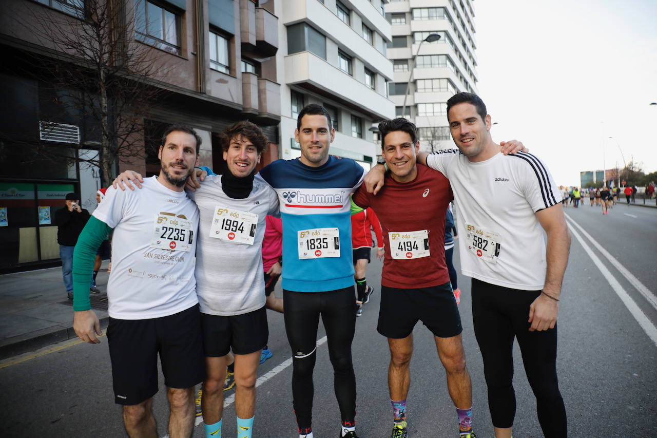 Fotos: Diversión en la San Silvestre de Gijón