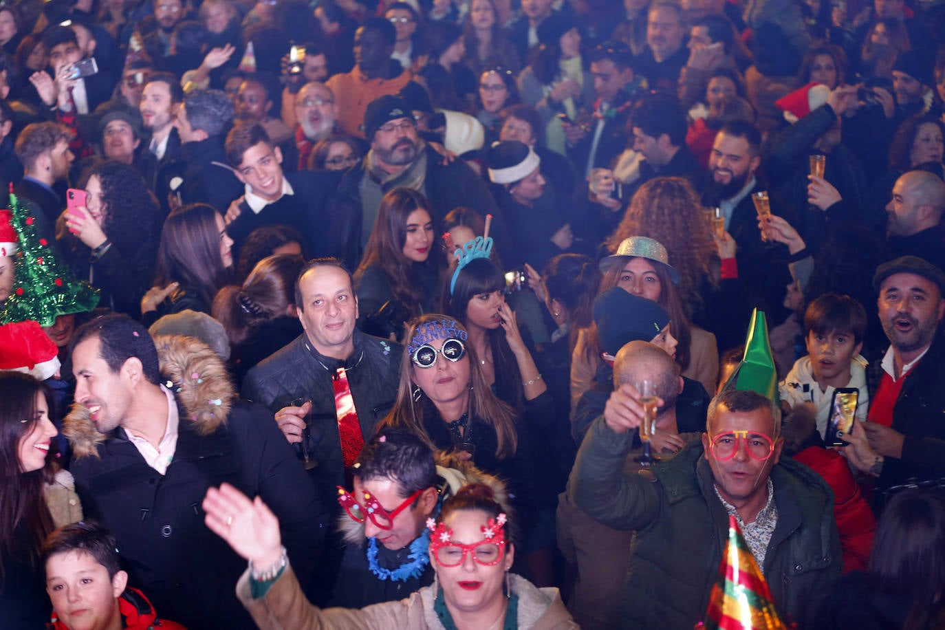 La salud y el ascenso del Sporting los deseos más repetidos 