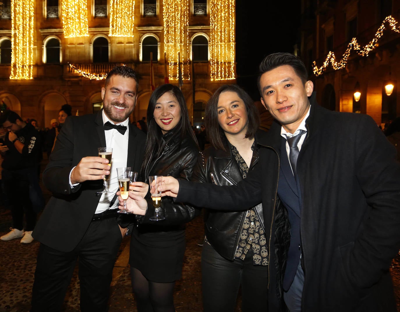 La salud y el ascenso del Sporting los deseos más repetidos 