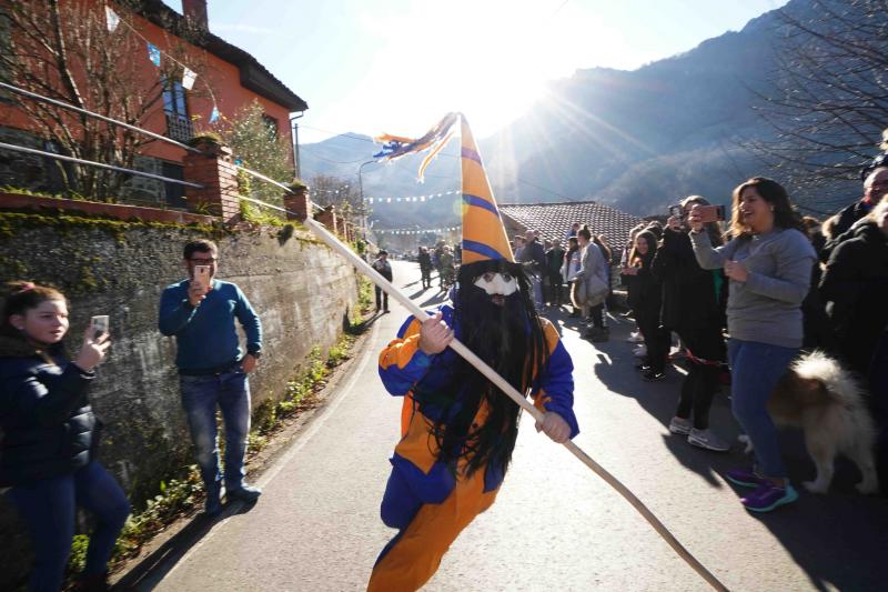 Fotos: El Guirria celebra el nuevo año en Ponga