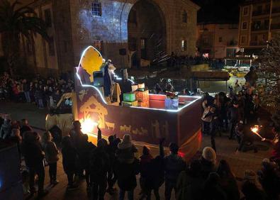 Imagen secundaria 1 - Cabalgatas de Reyes Magos en Asturias: horario, recorrido y novedades