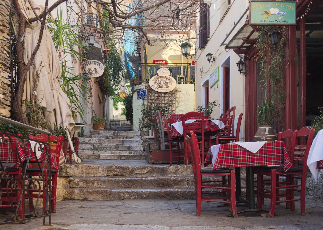 Mnisikleous Street (Atenas, Grecia)