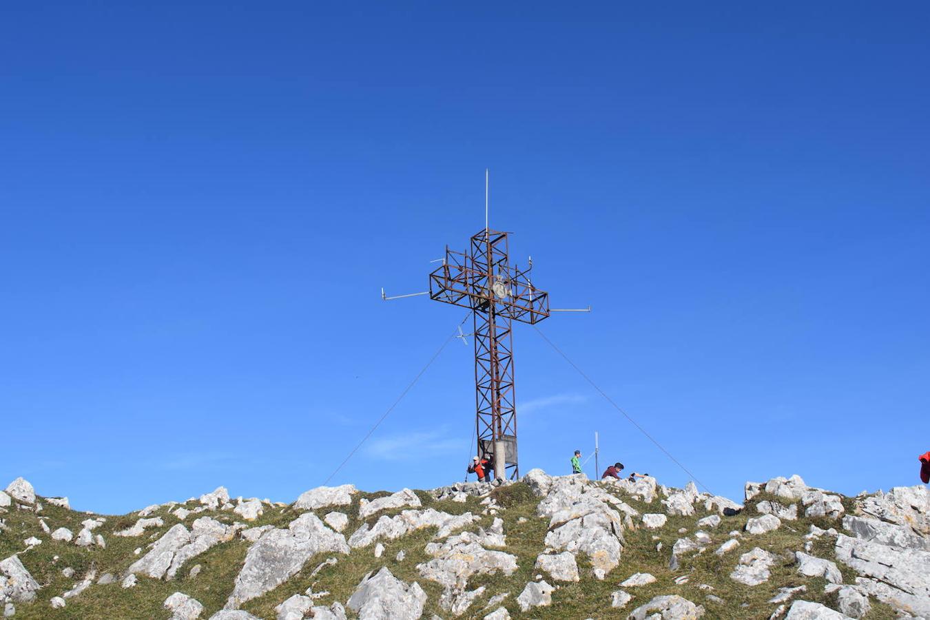 Fotos: La costa y los Picos de Europa a pie de cumbre