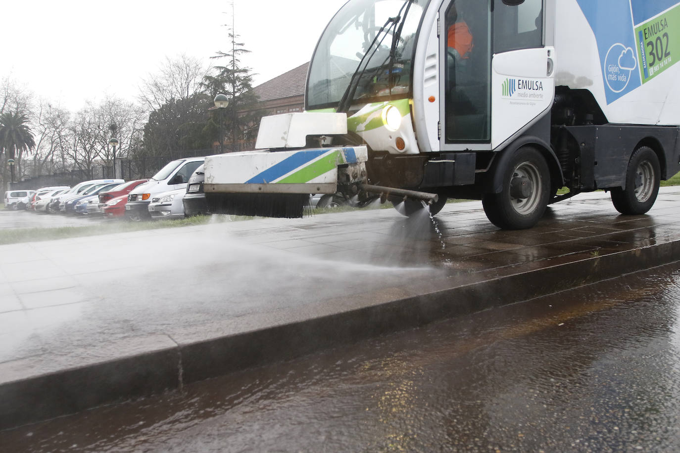 Prosiguen los baldeos en la zona por los niveles de contaminación