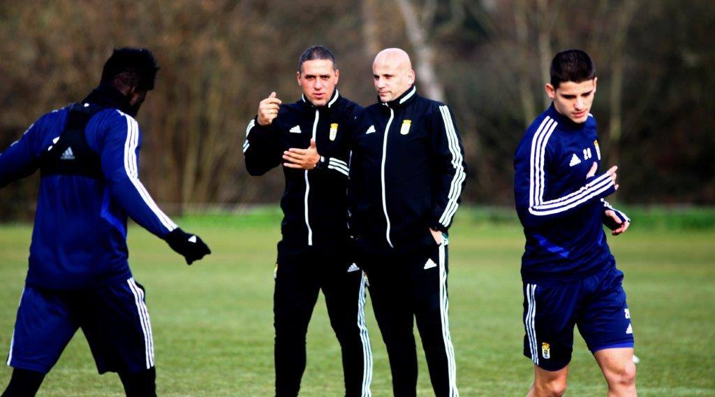 Javi Rozada facilitará mañana, tras una última activación en el Tartiere, la convocatoria definitiva que se concentrará hasta el inicio del partido ante el Málaga