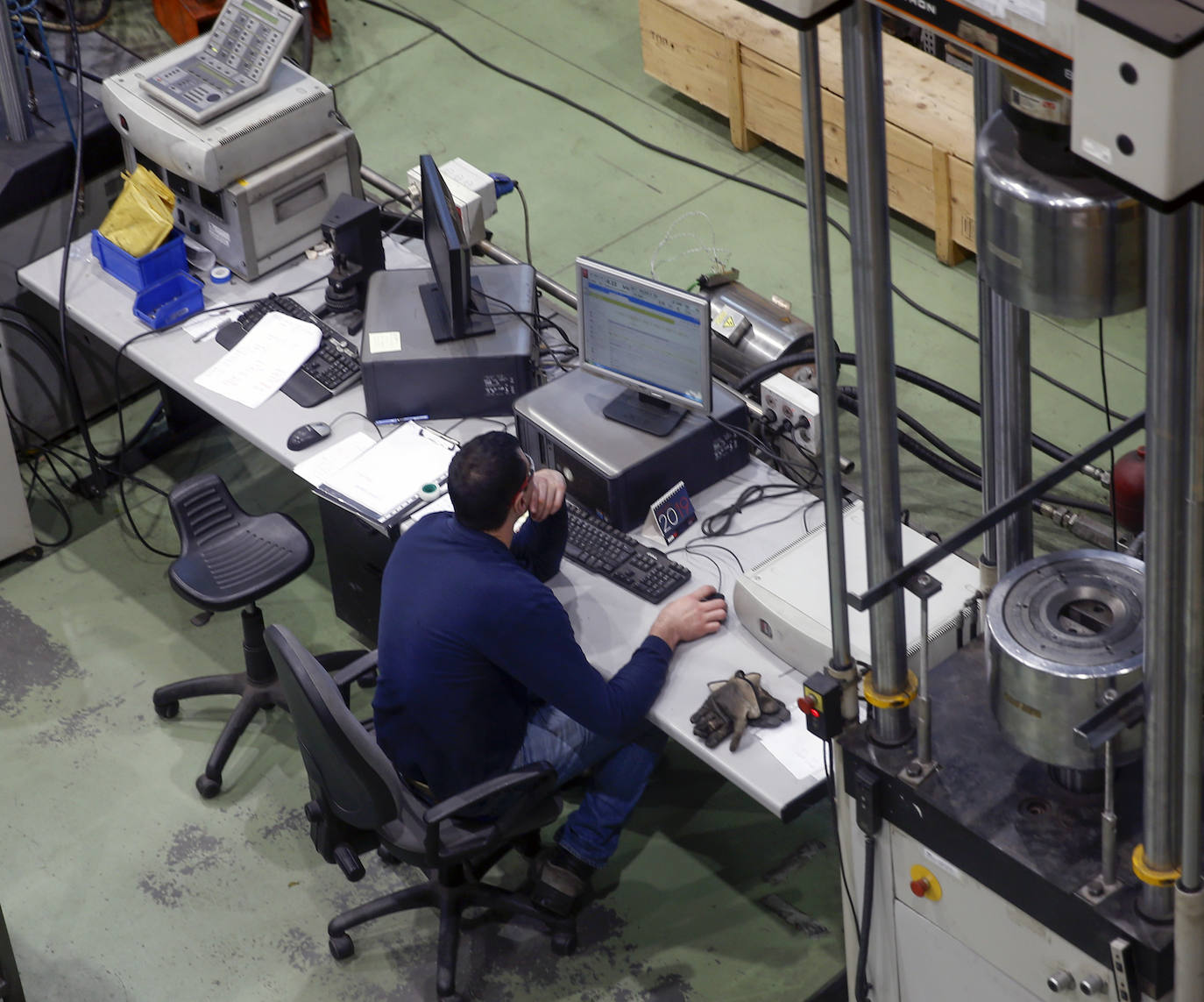 Laboratorio de Ensayos Dinámicos Mecánica Estructural.