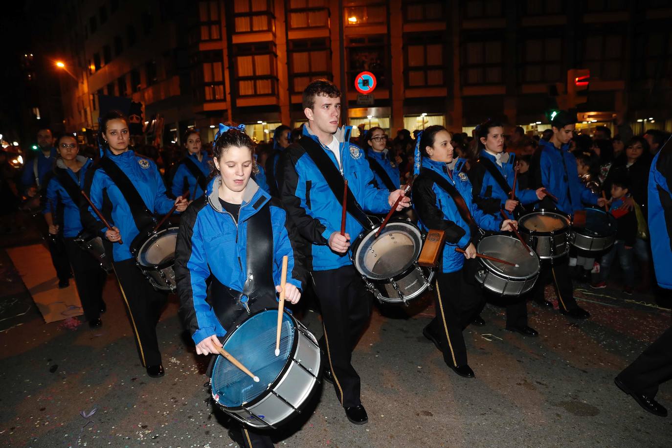 Fotos: ¿Estuviste en la cabalgata de Reyes de Gijón? ¡Búscate! (2)