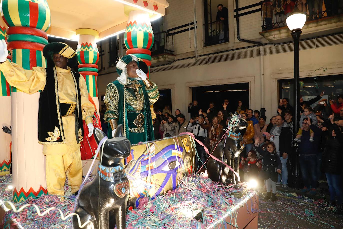 Fotos: ¿Estuviste en la cabalgata de Reyes de Gijón? ¡Búscate! (2)