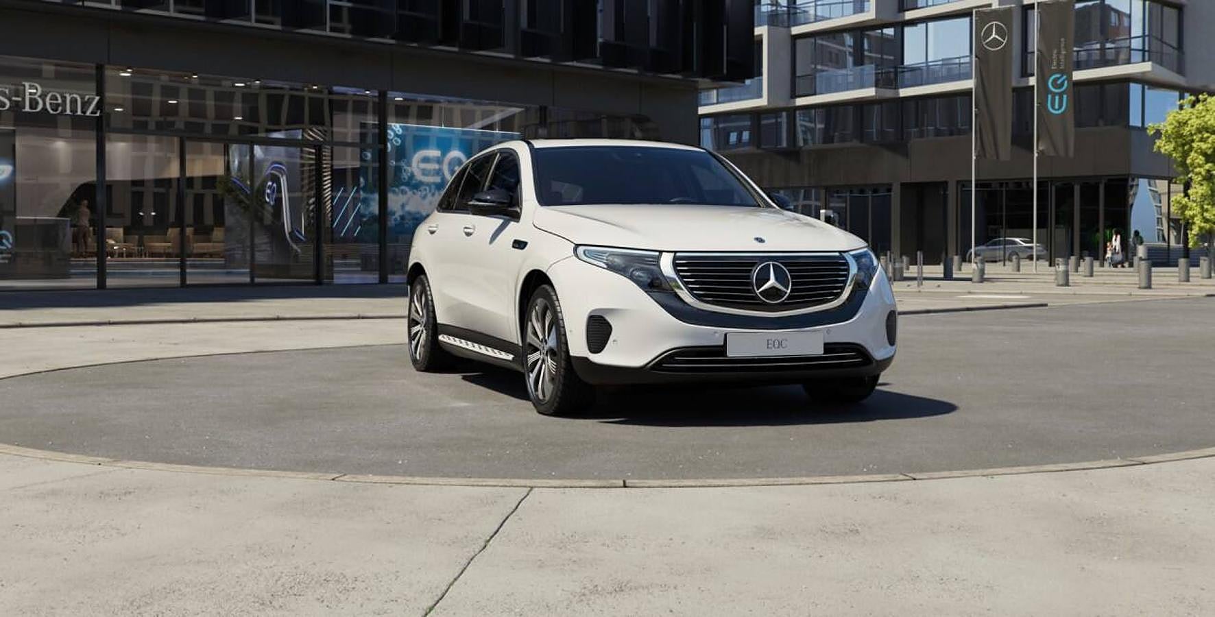 Mercedes-Benz EQC: Este es el primer SUV totalmente eléctrico de la marca que fue presentado en septiembre de 2018 y que este pasado 2019 salió a la venta. ¿Sus características? Una batería de 93 kWh que puede recorrer hasta 400 Km con una sola carga y que permiten alcanzar una velocidad máxima de 180 km/h. Su precio ronda los 77.425 euros.