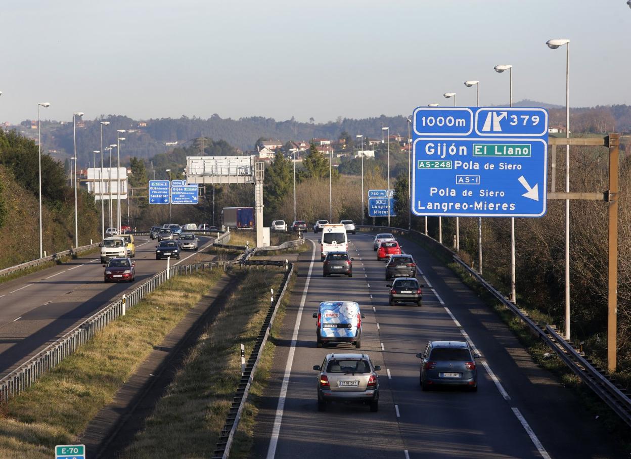 Punto de la A-8 donde se producirá el corte, a un kilómetro de la salida hacia la AS-I. 