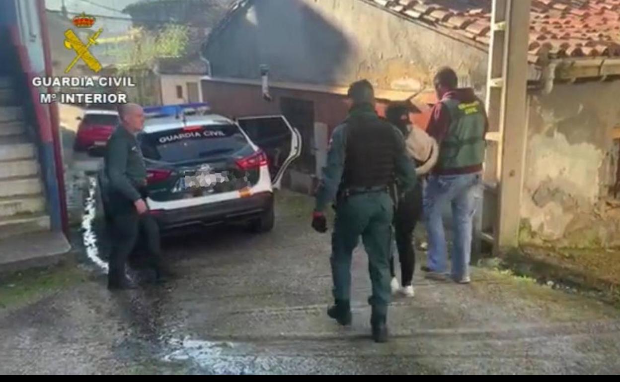 Detenidos seis miembros de la banda del Seat León por robos en Asturias