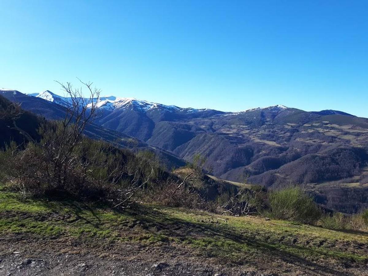 Fotos: El paisaje restaurado de Coto Bello a golpe de pedal